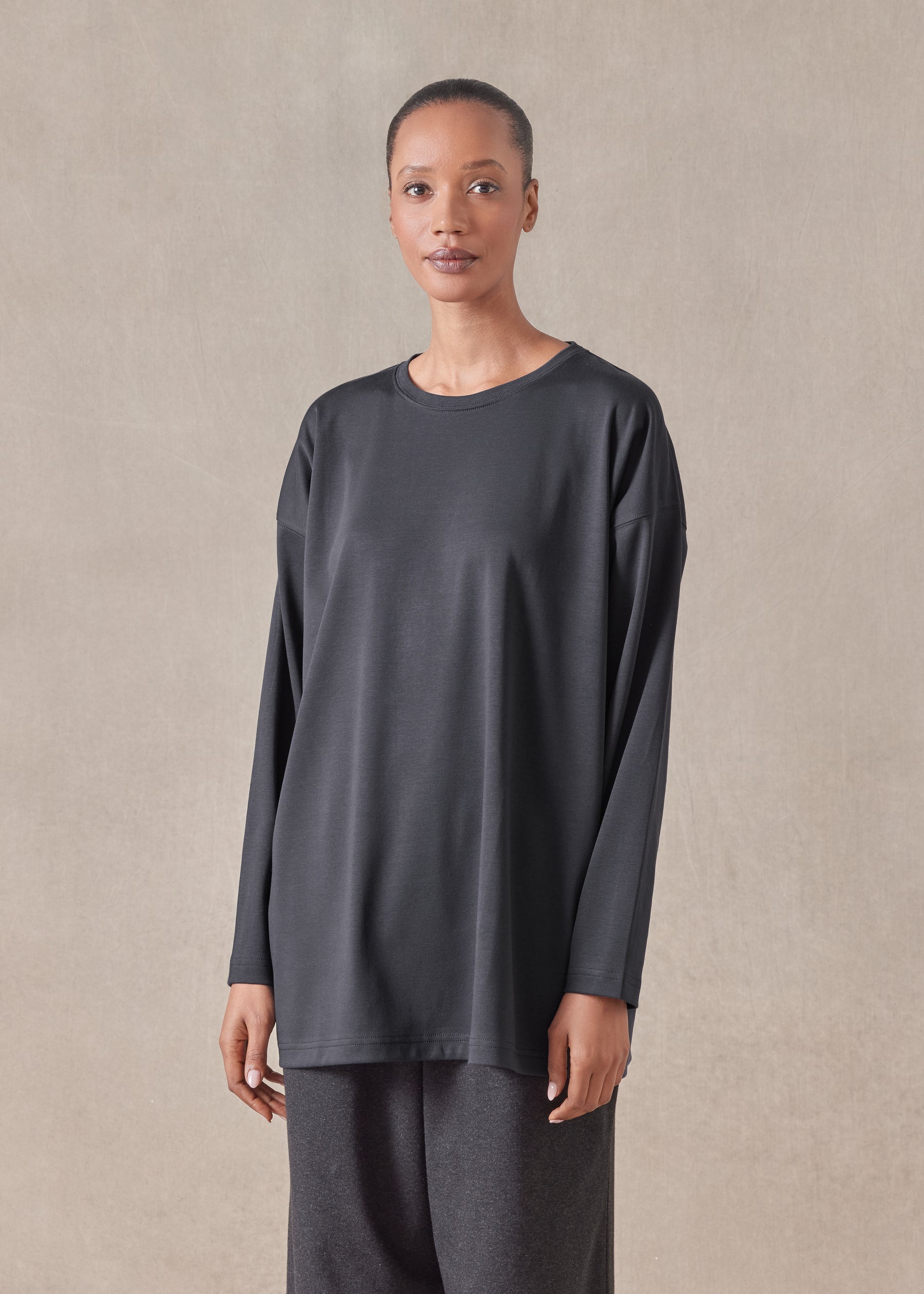 long sleeve smaller round neck - long