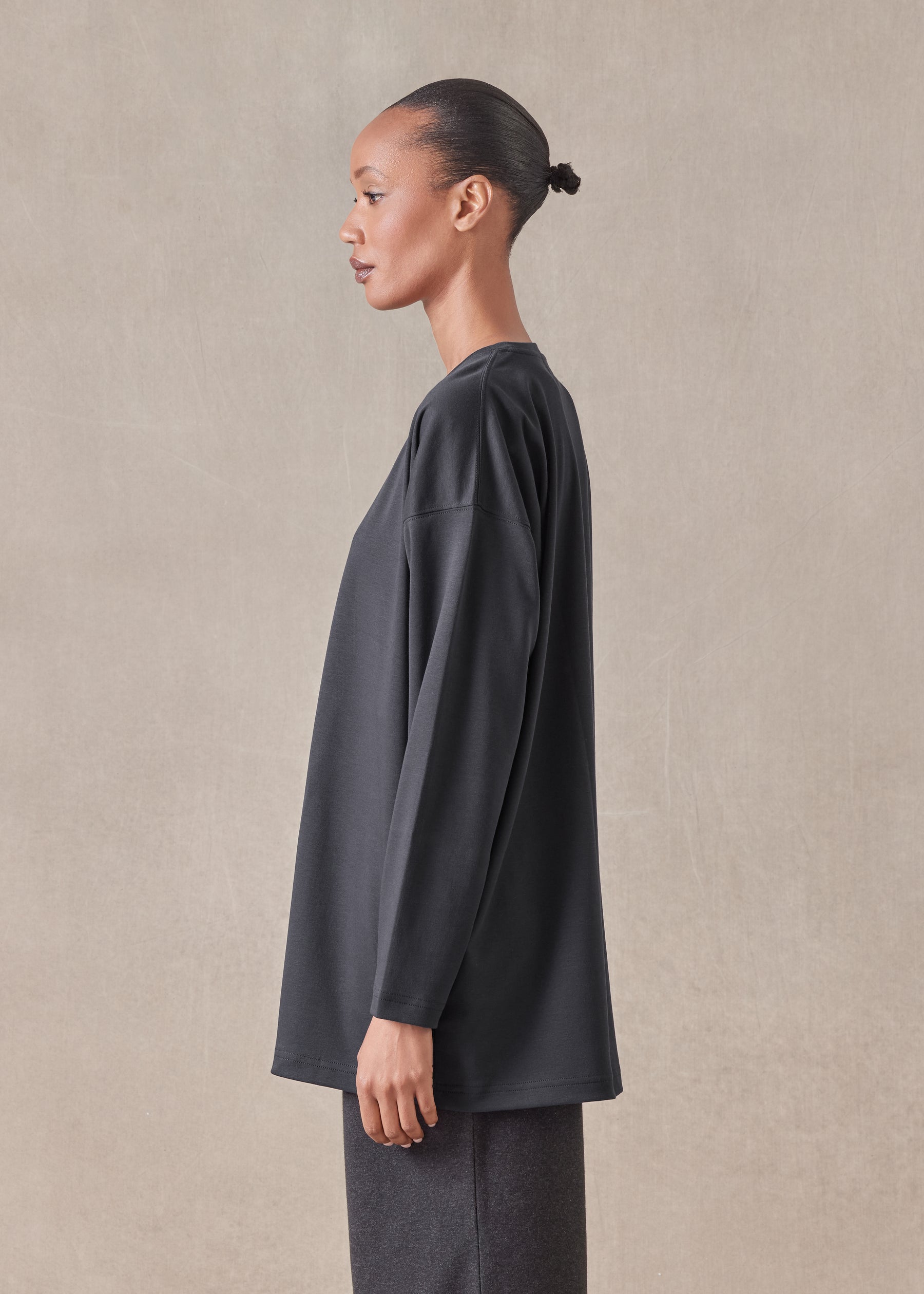 long sleeve smaller round neck - long