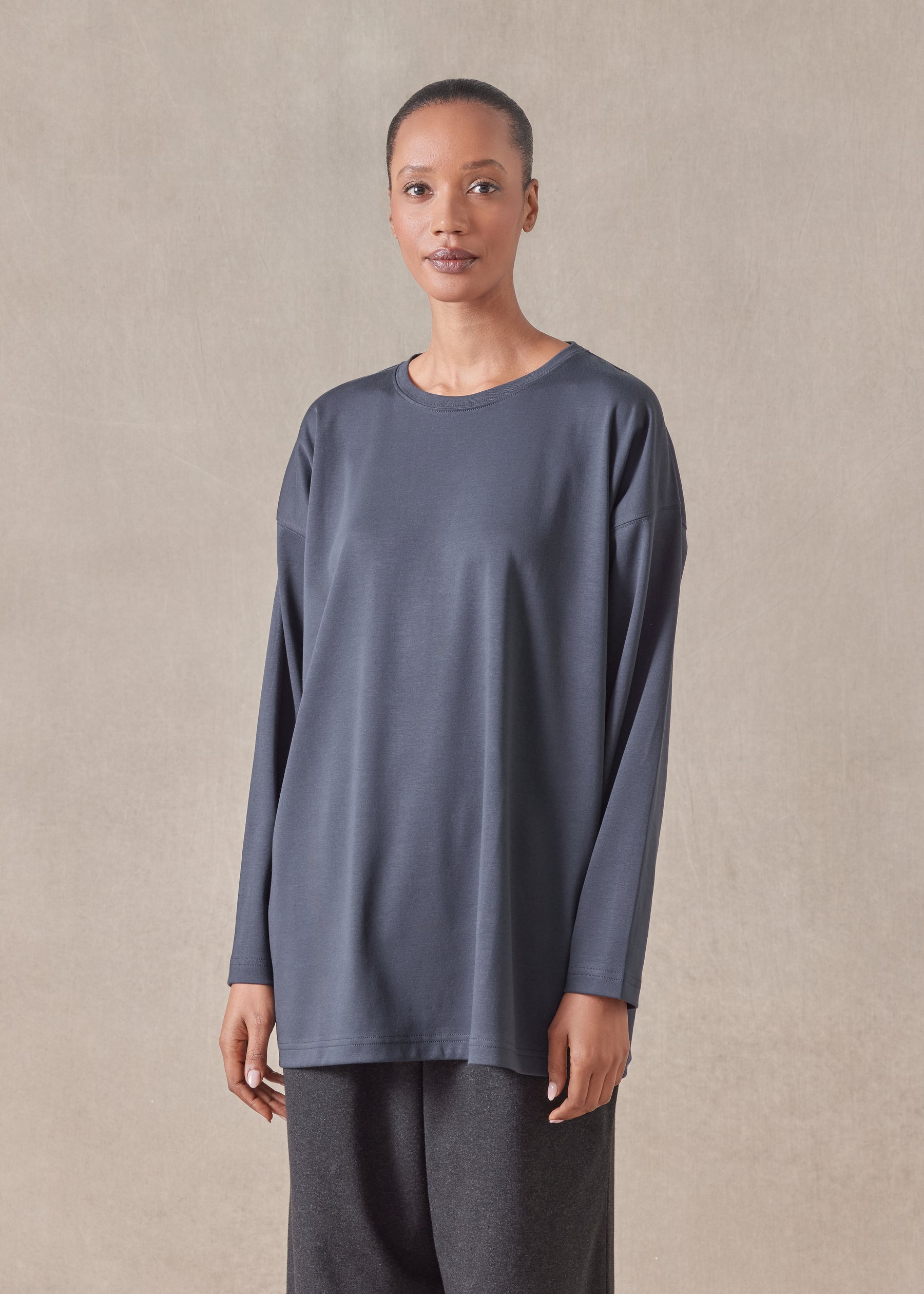 long sleeve smaller round neck - long