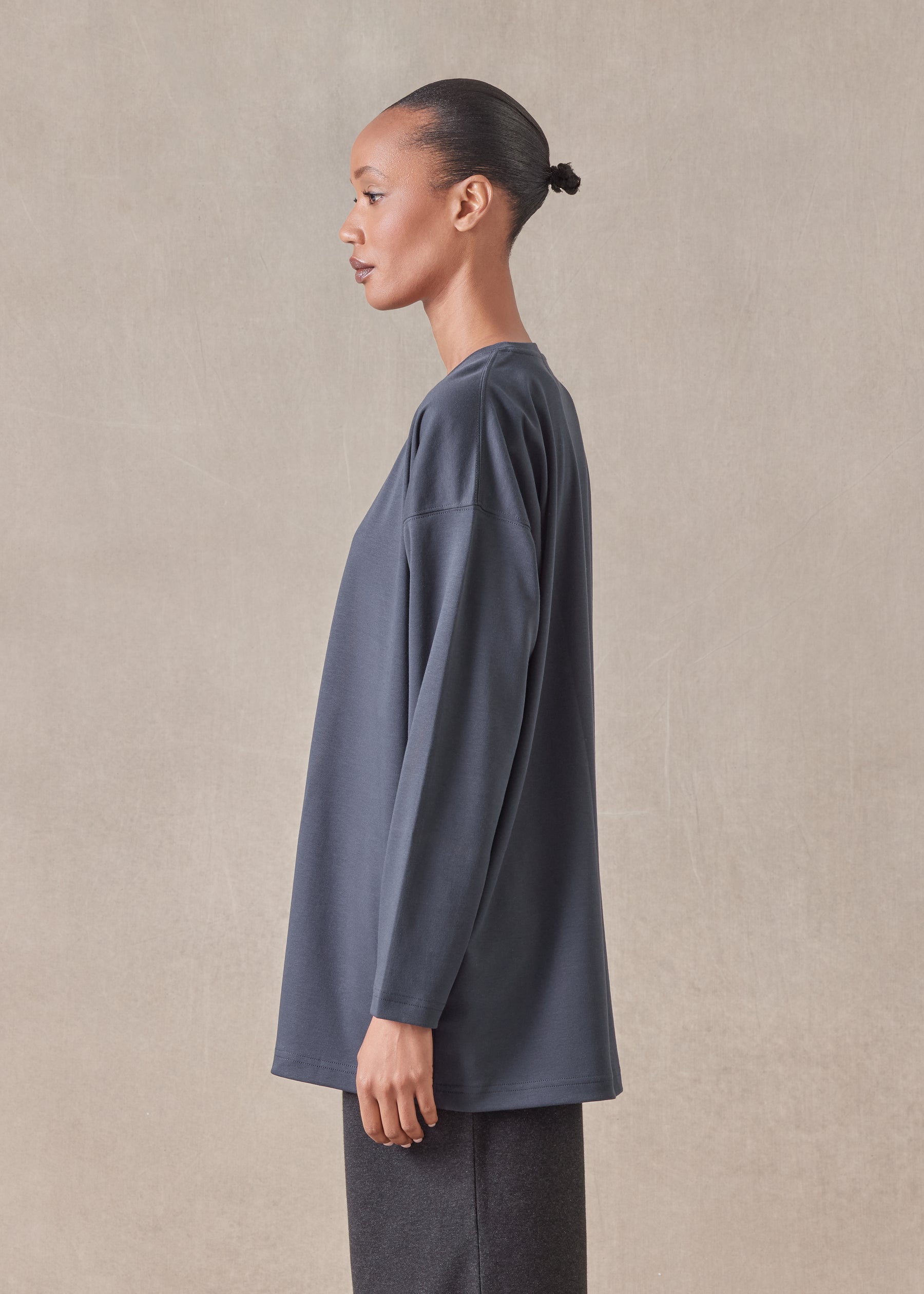 long sleeve smaller round neck - long