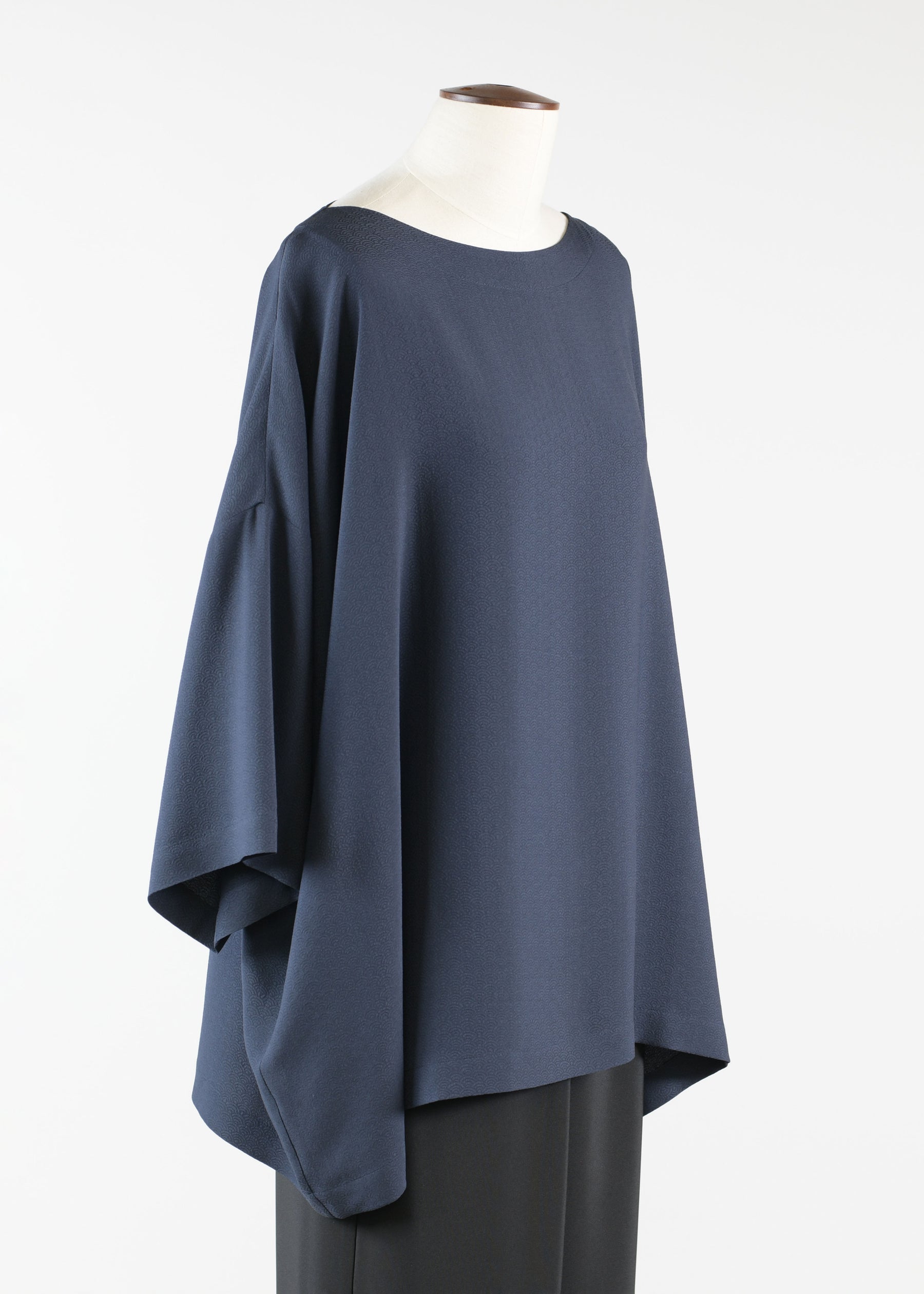 silk 3/4 sleeve bateau neck tunic - long