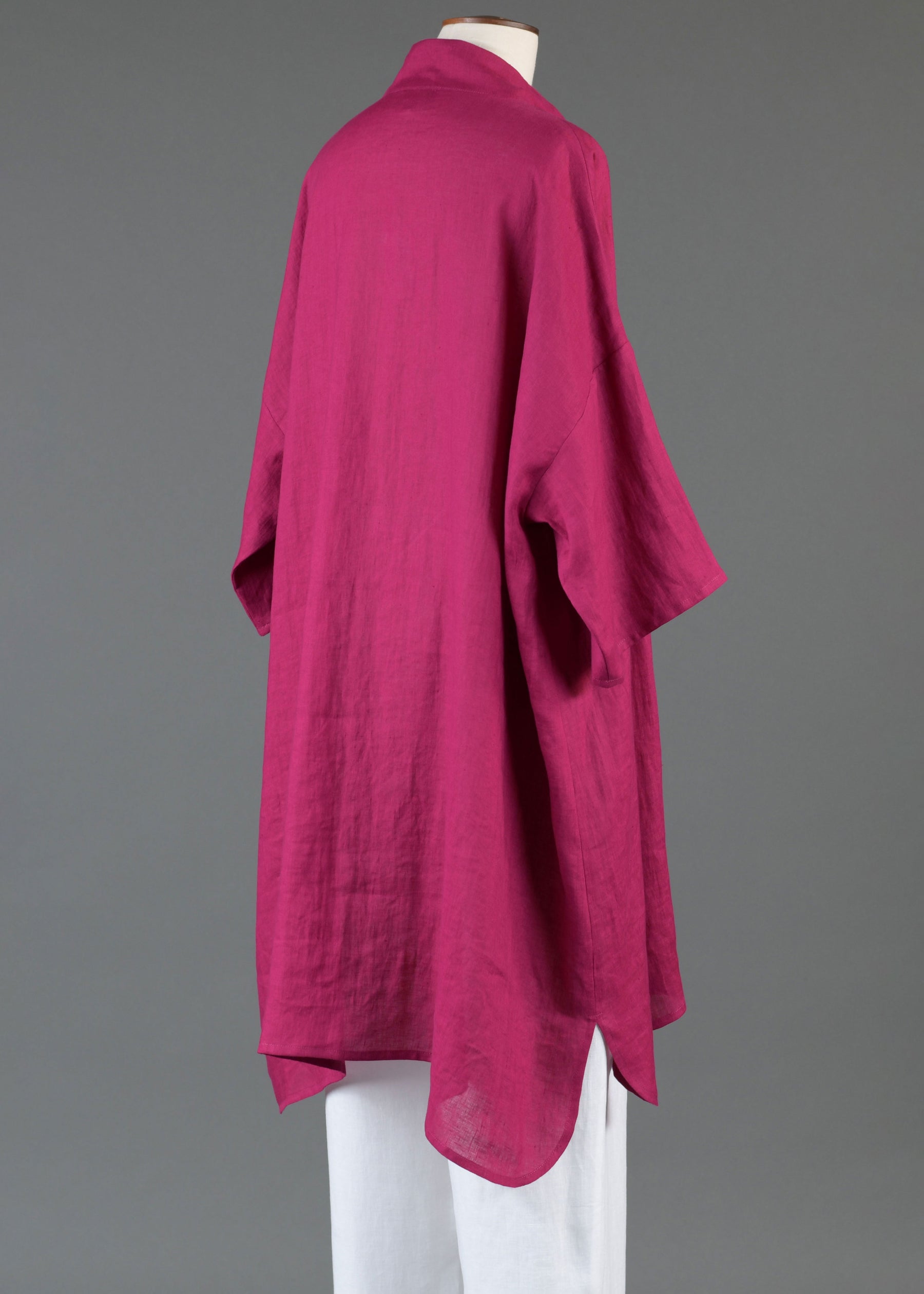 linen sloped shoulder wide a-line pleated collar short sleeve shirt - very long in magenta