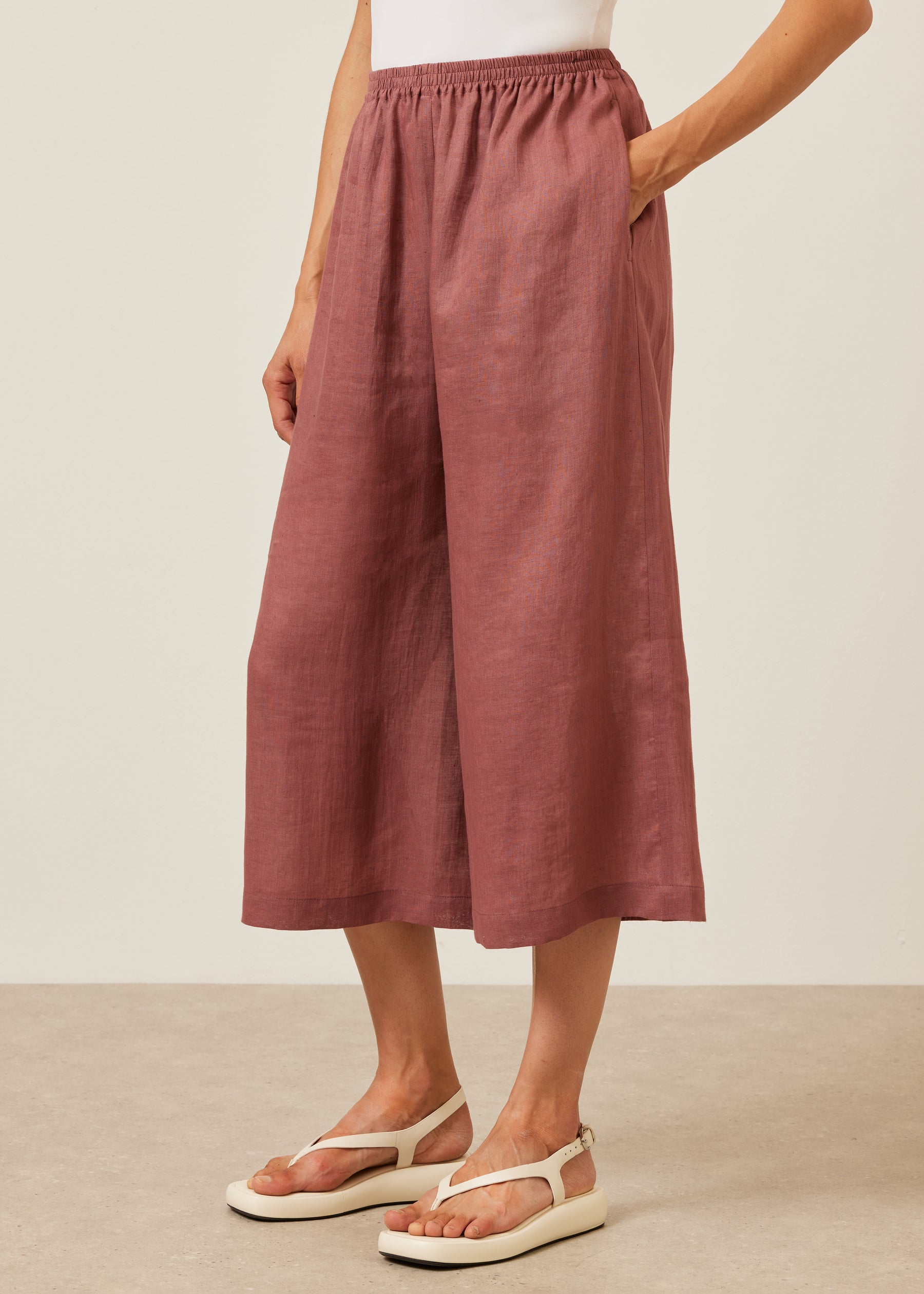 linen flared cropped trouser