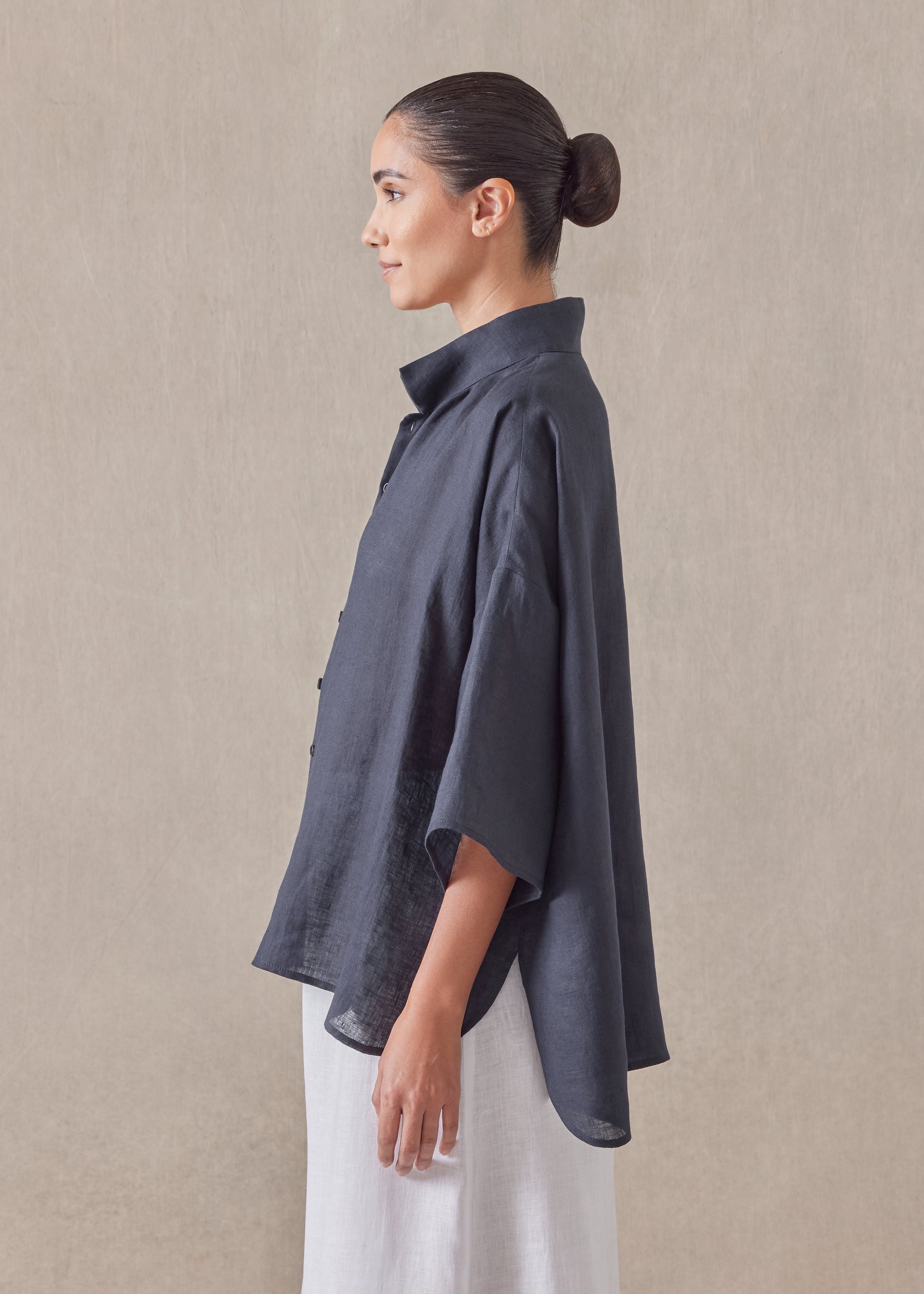 linen sloped shoulder wide a-line pleated collar short sleeve shirt - mid