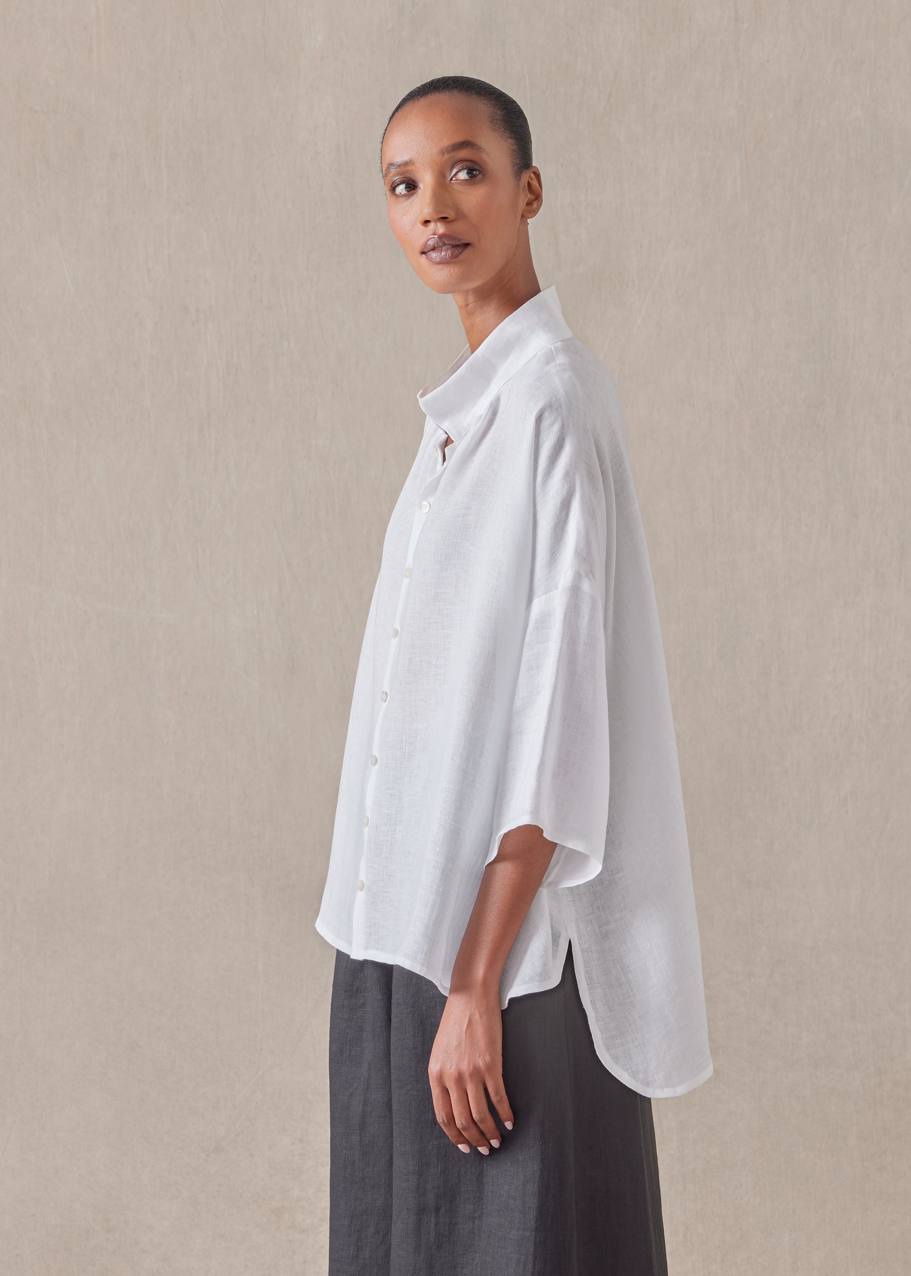 linen sloped shoulder wide a-line pleated collar short sleeve shirt - mid