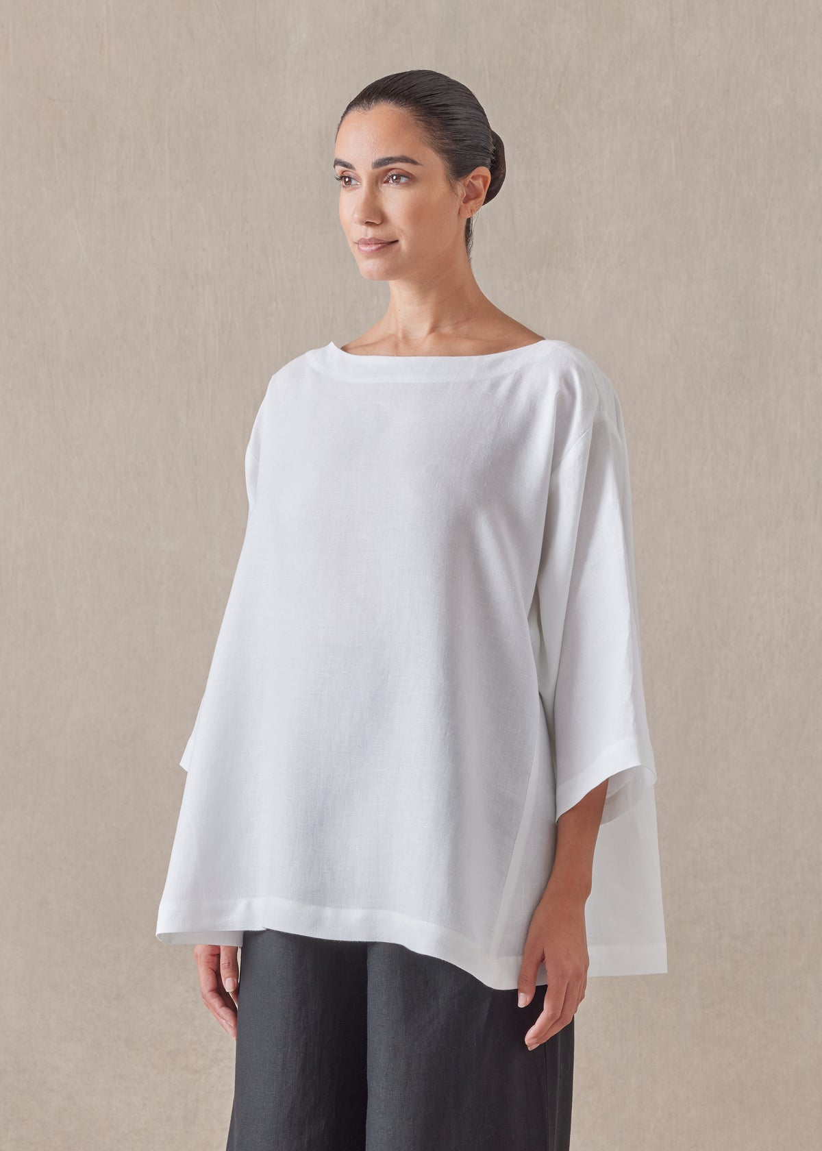 linen side panelled 3/4 sleeve scoop neck tunic  - mid plus