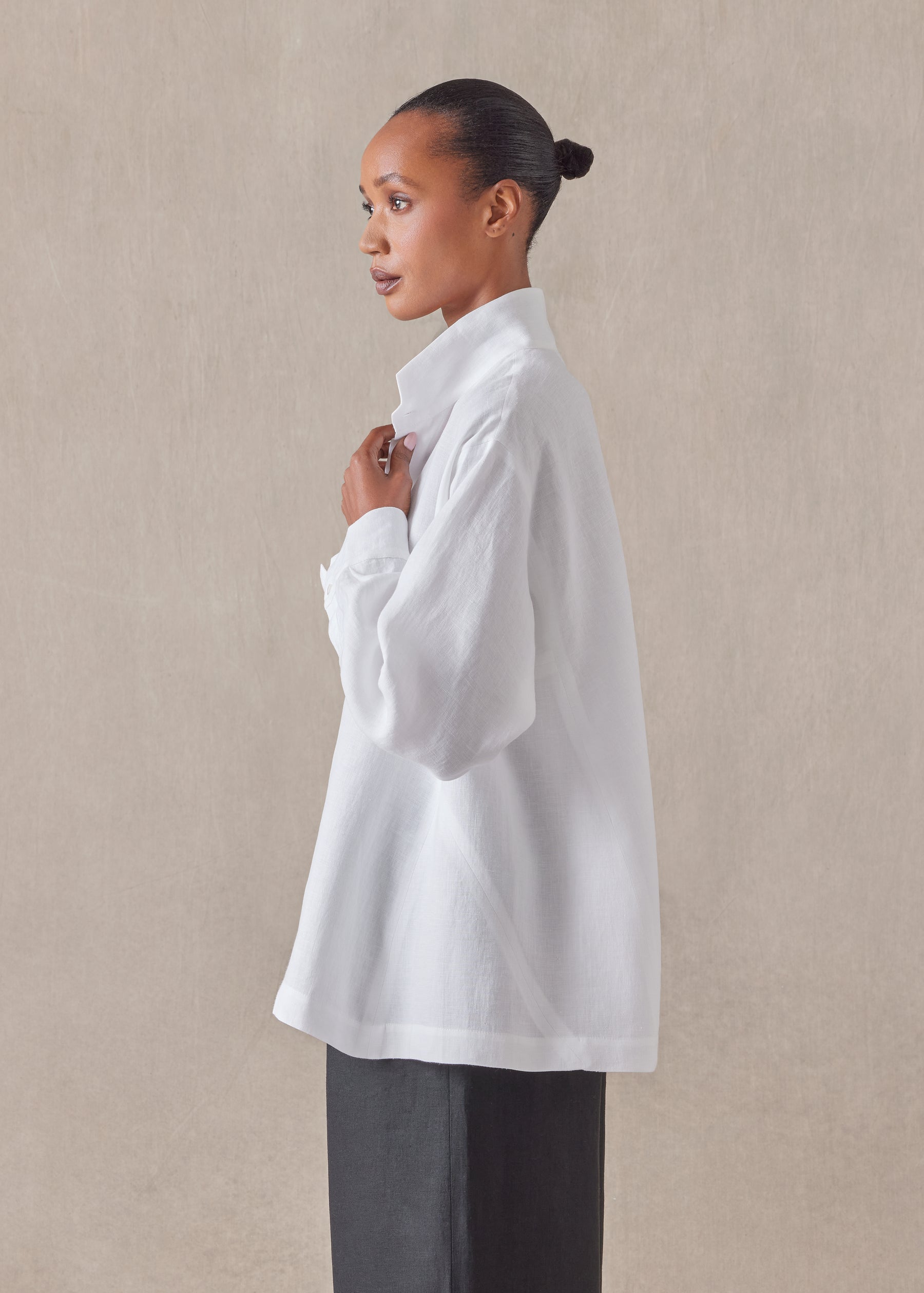 linen caucasus shirt with notch collar - mid plus