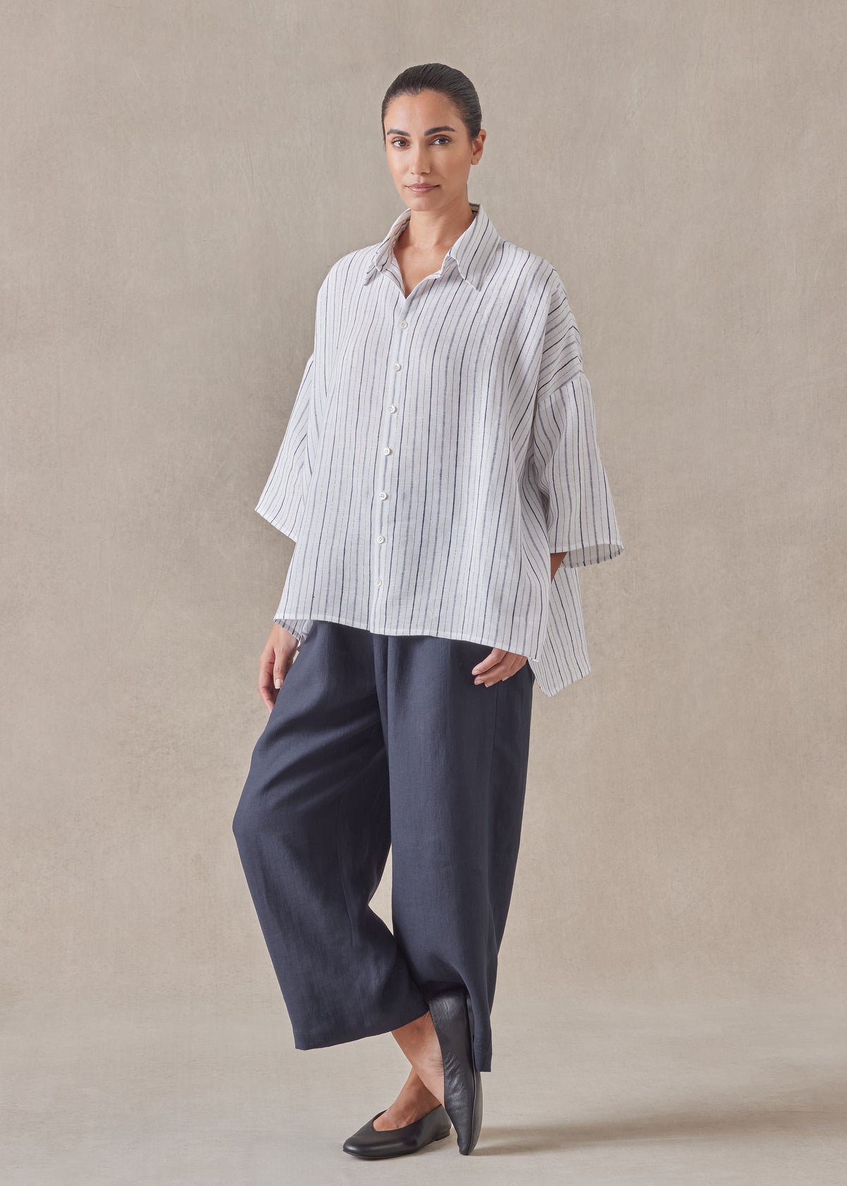 linen sloped shoulder wide a-line short sleeve shirt with collar - mid