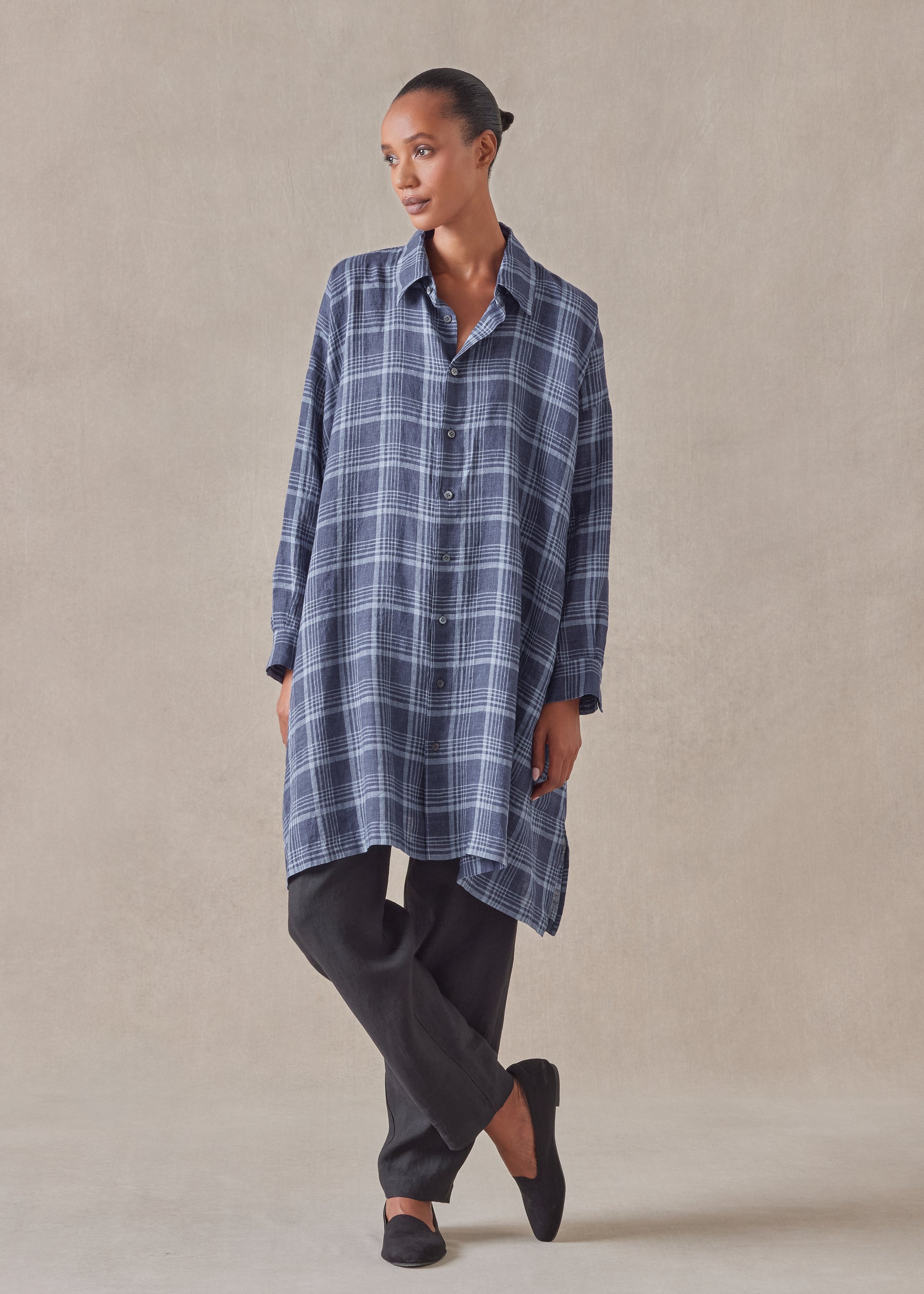 linen wide a-line shirt with collar - very long with slits