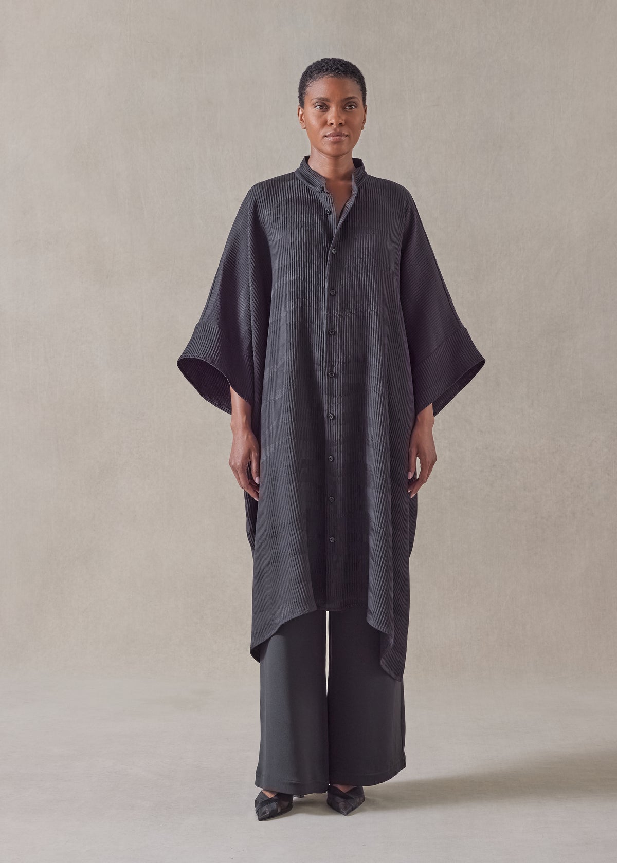 silk collarless short sleeve kaftan shirt- very long