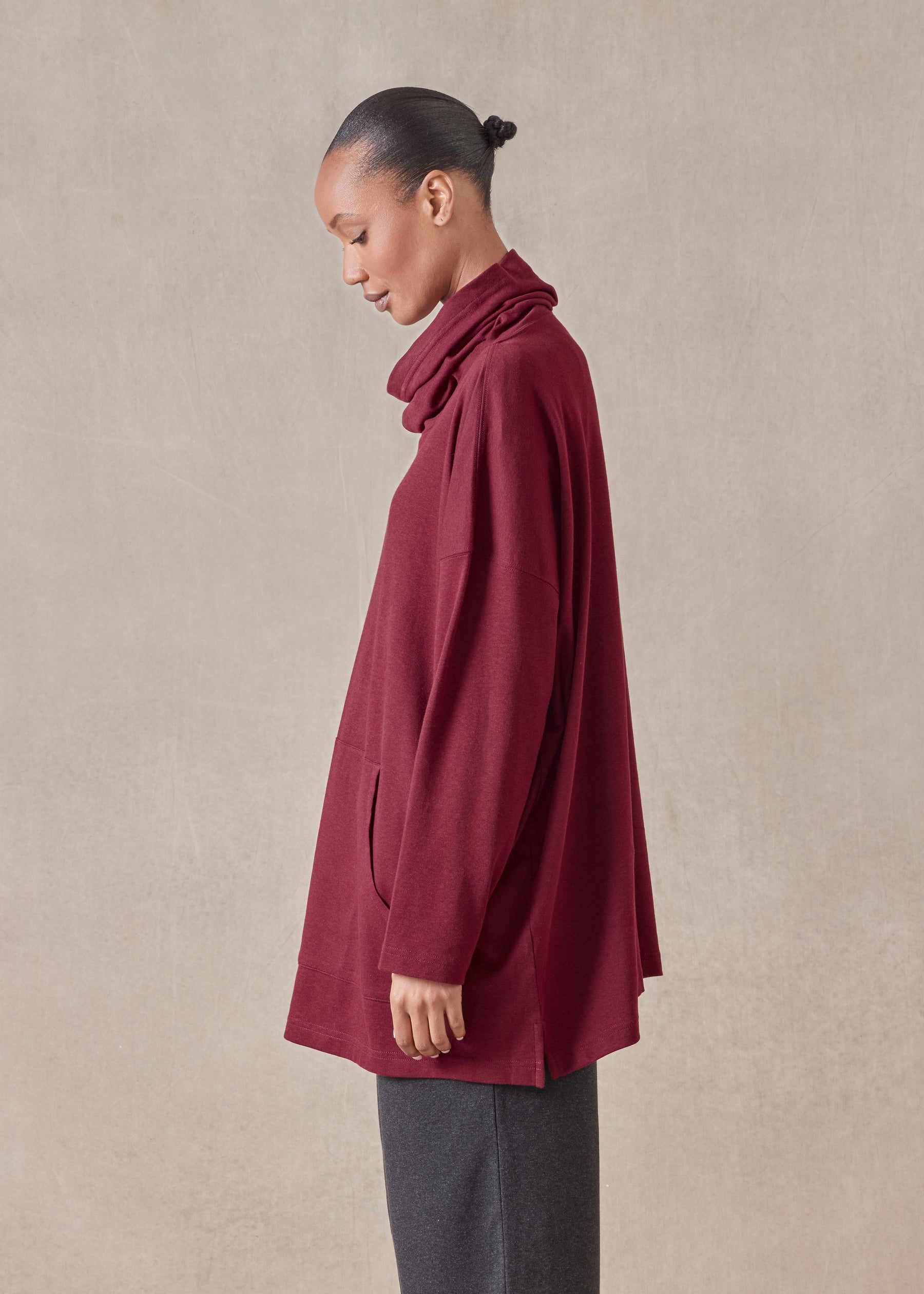 cotton jersey monks top with pouch pocket