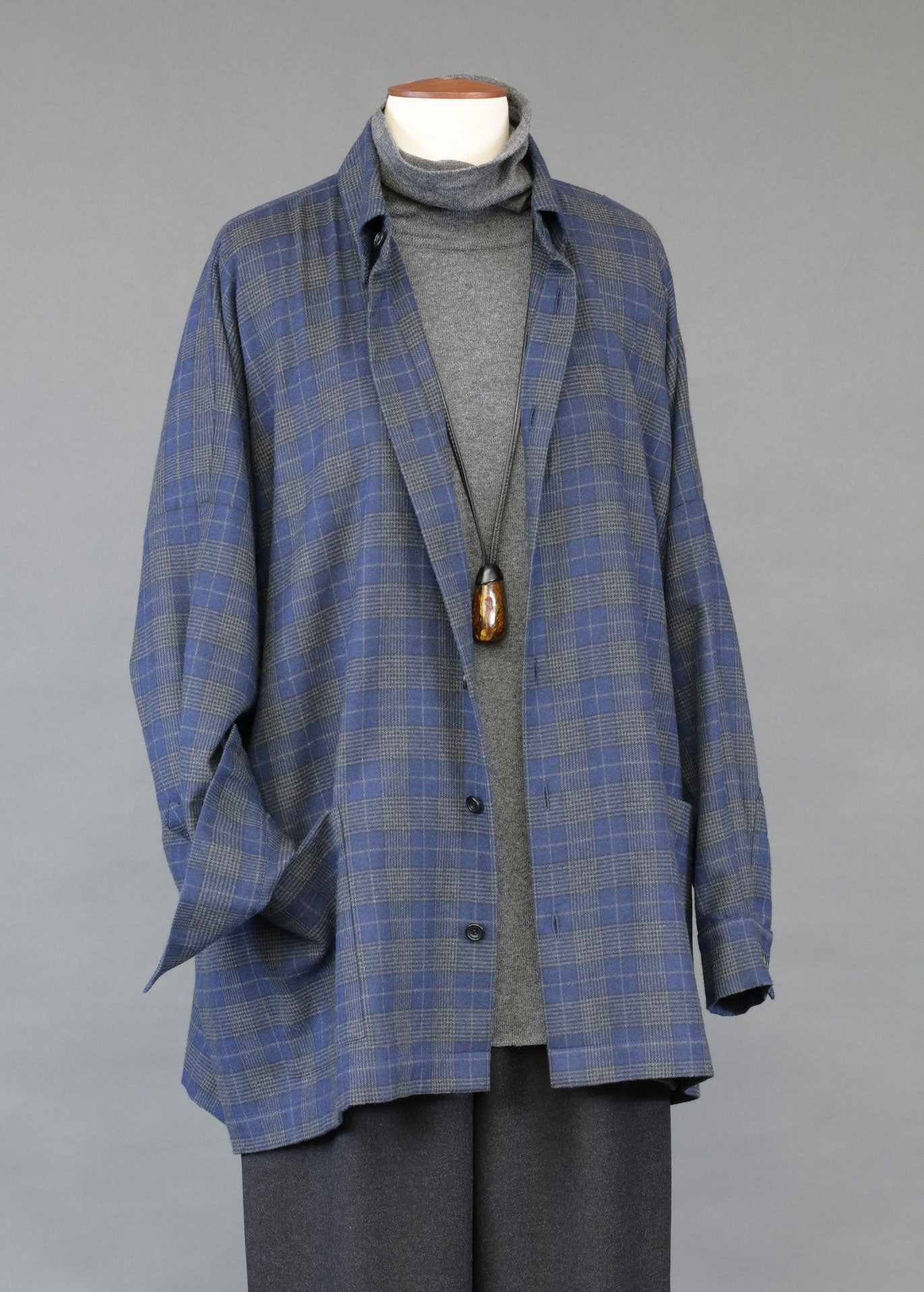 cotton wide longer back shirt jacket with collar - long