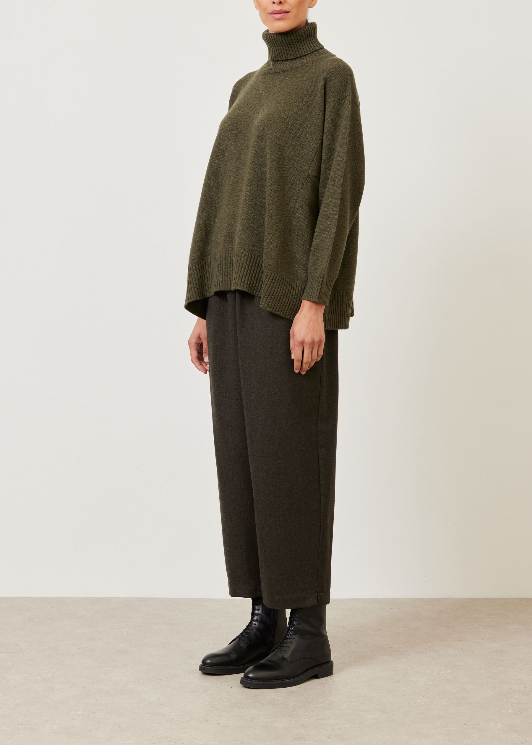 cashmere panelled a-line roll neck sweater - mid plus