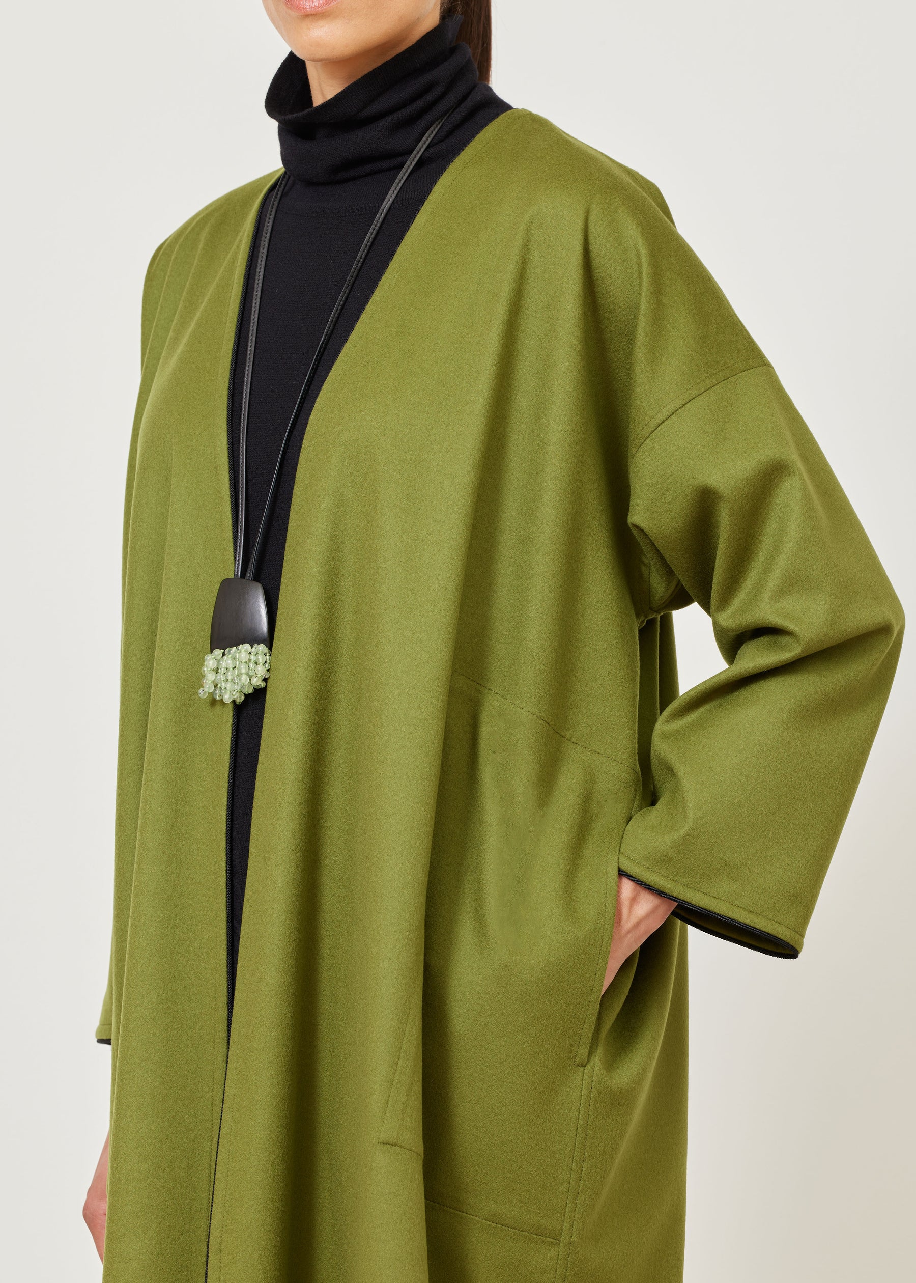 cashmere wide a-line v-neck coat (with piped edge)