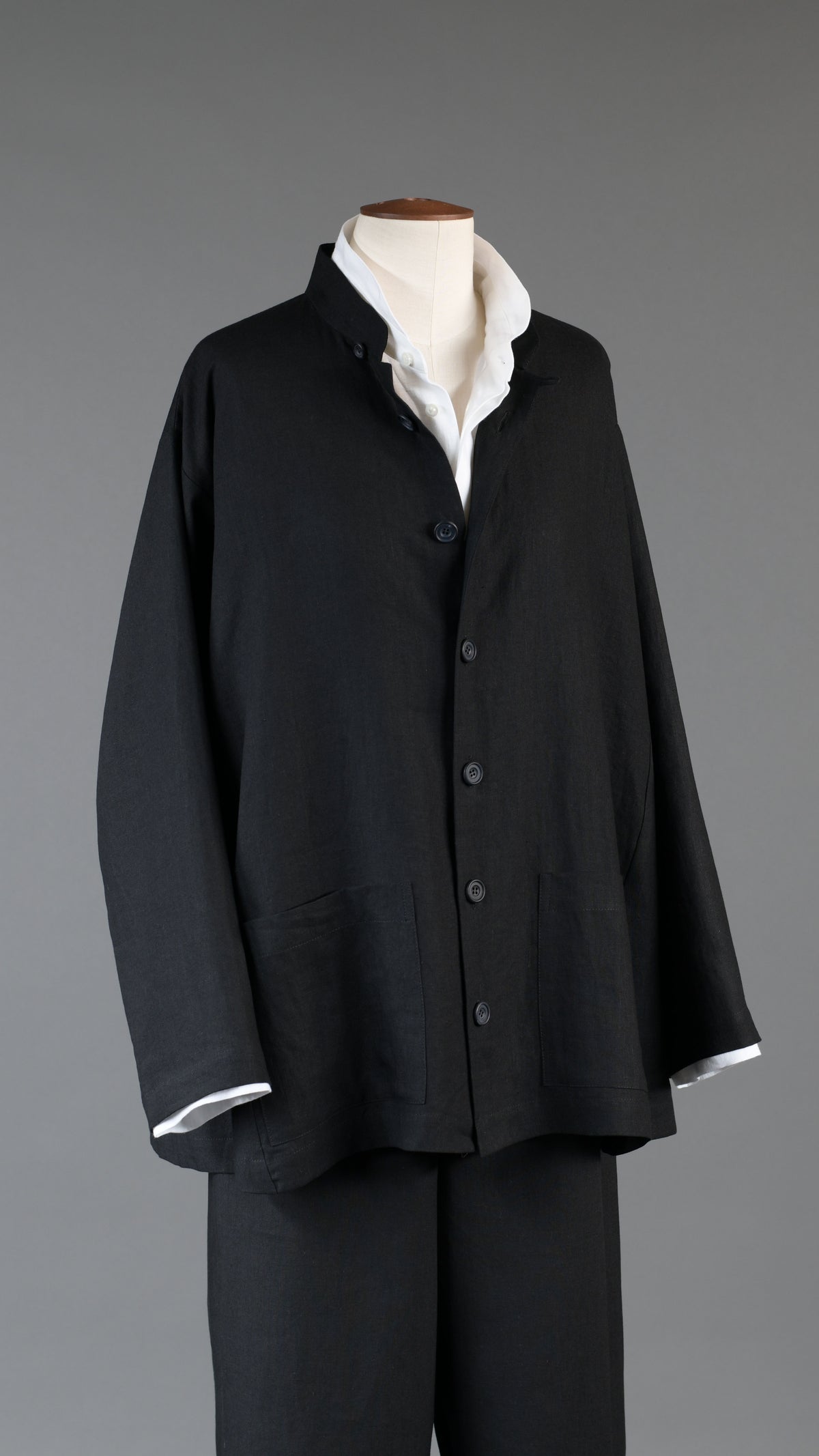 linen side panelled mandarin jacket - long in black